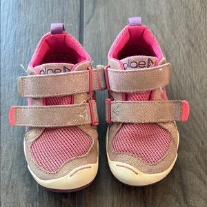 Plae Ty toddler 9 pink/dewberry color Shoes